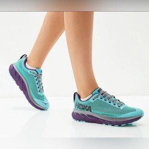 Hoka One One Challenger ATR 4 Women's Size 7. Teal Athletic Running Shoes